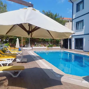 Otel Pine Ayvalık, Ayvalı
