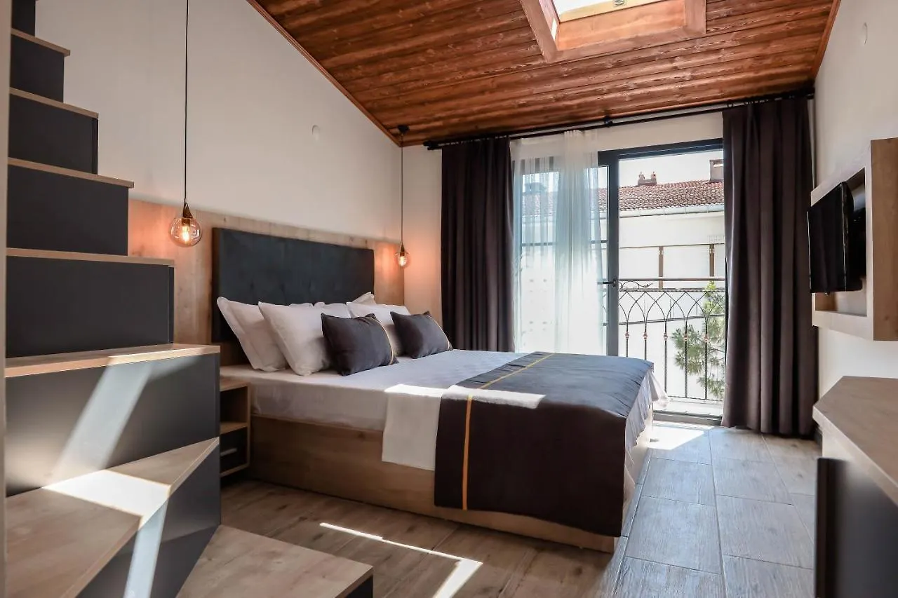 Badawood Arjin Hotell Ayvalı